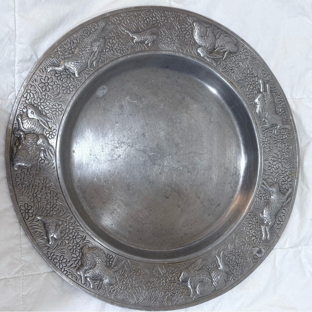 VTG Arthur Court 1980 14” Round Serving Tray/Platter/Charger w/Rabbits & Bunnies